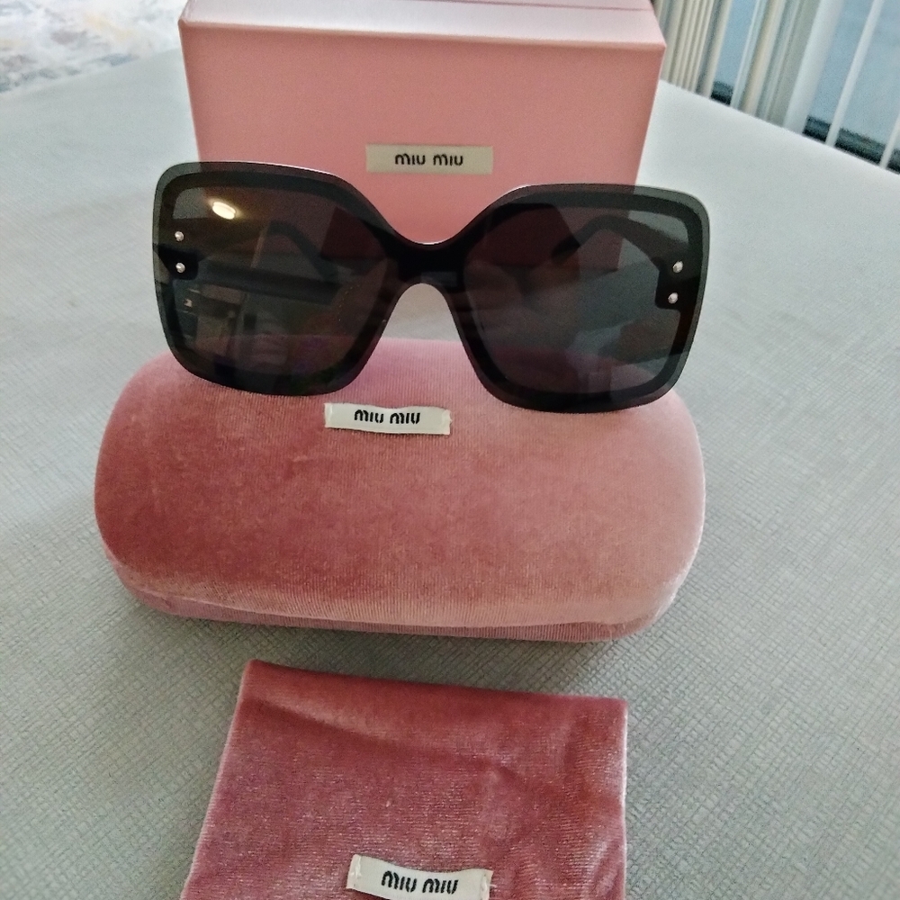 Miu Miu black square sunglasses